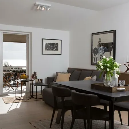 Pegasus & ماكارسكا